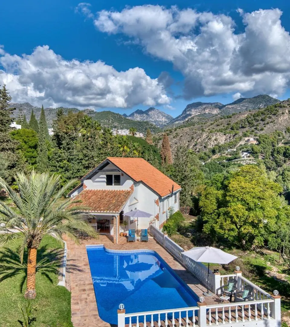 Villa Morera Bed & Breakfast Фрихилиана 0*,