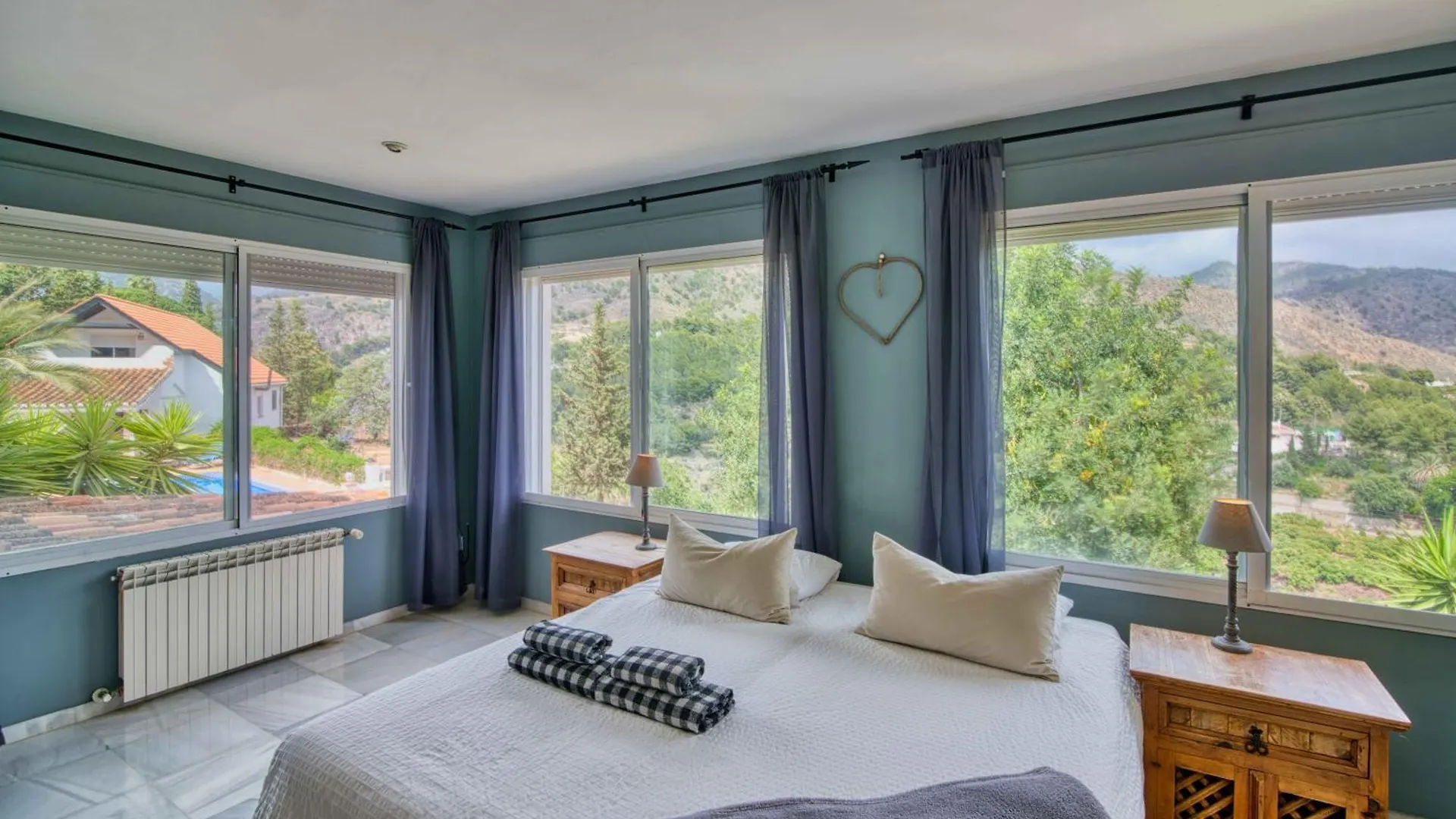 Villa Morera Bed & Breakfast Фрихилиана Испания