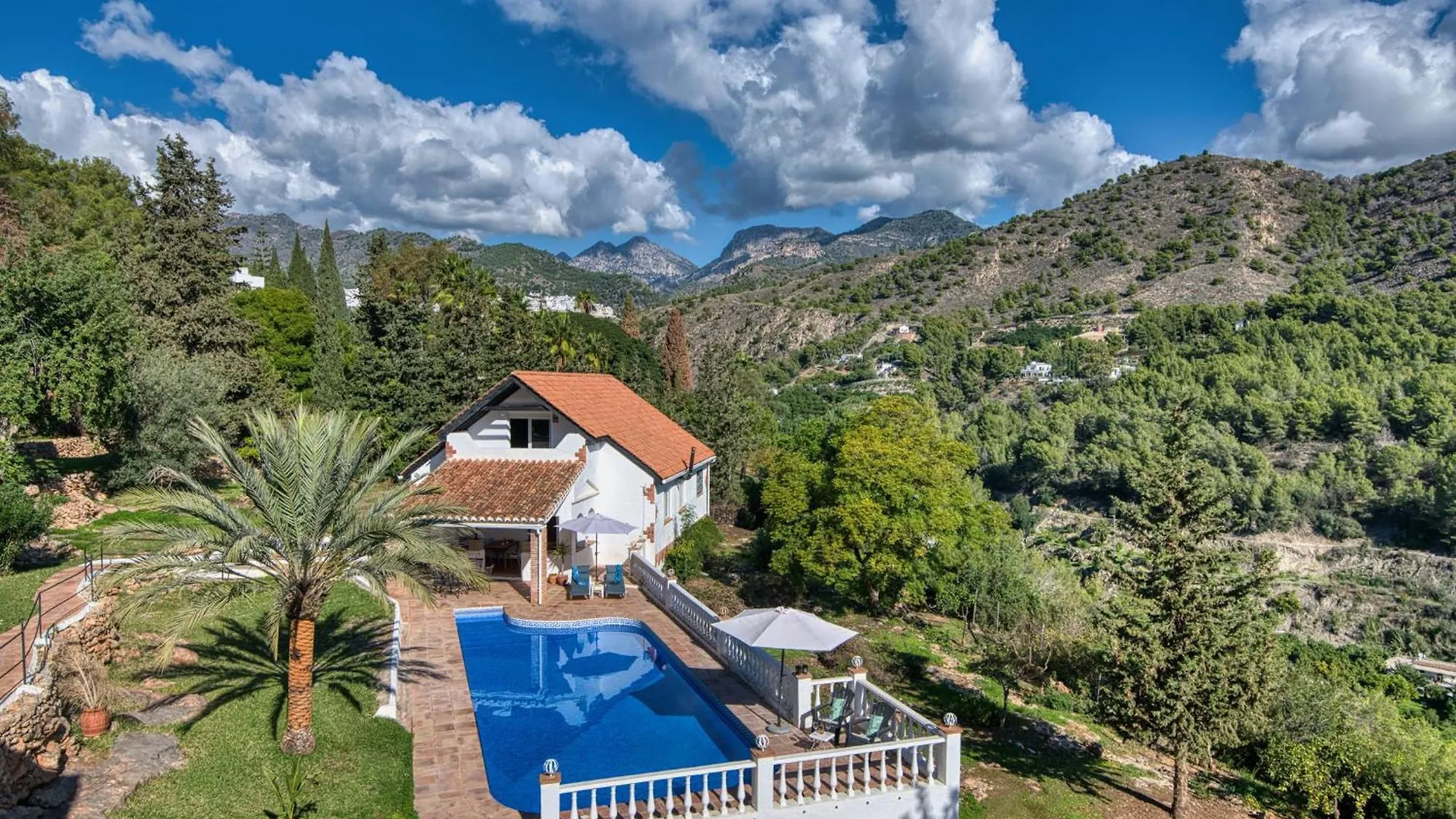 Villa Morera Bed & Breakfast location
